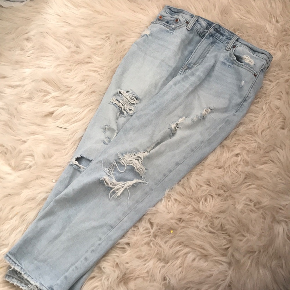 Women’s moms jeans